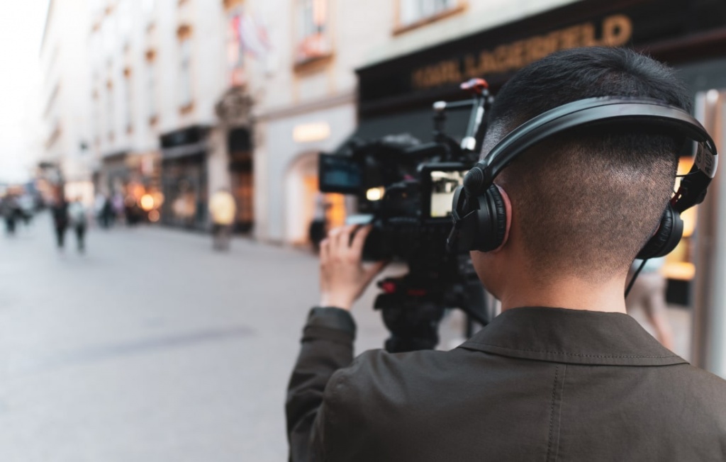 ¿Qué Estudiar para Ser camarógrafo? UNILA