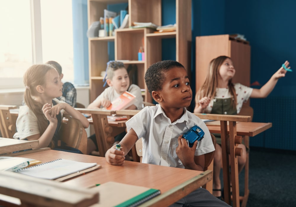 cuanto gana un maestro de primaria